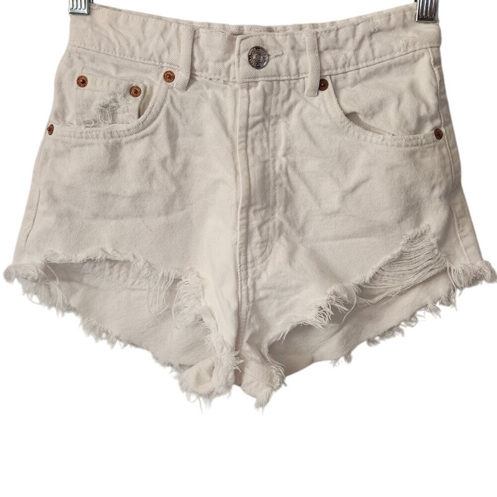 Zara White Distressed Frayed Raw Hem Shortie Cutoff Shorts Size 2